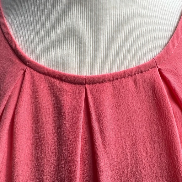 100% Silk Max Studio Sleeveless Blouse with Pleated Neckline - Picture 13 of 15